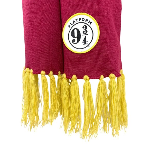 Harry Potter Platform 9 3/4 Scarf - Picture 3 of 3